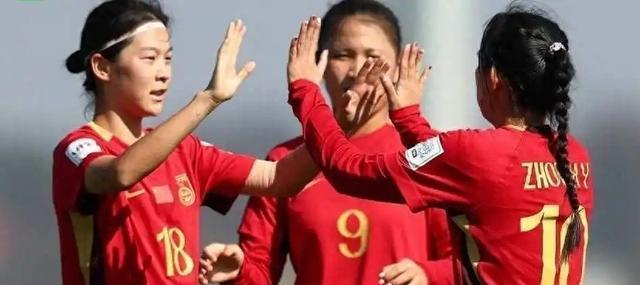 平的佳绩, 鹏违体犯规 平的佳绩, 鹏违体犯规